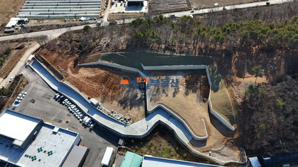 경기 파주시 탄현면 문지리 #3,257평# 평당170만원 #2필지#허가득#토목비포함#창고 매매 매물번호 14771 사진 1