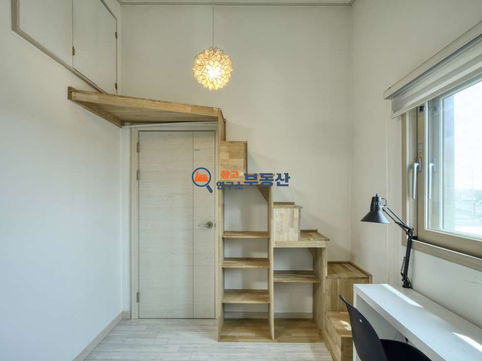 경기 고양일산동구 문봉동 #대지270평#연면적46평#2층전원주택#조경예쁜마당#버스정류장 도보7분#건축상수상 매매 매물번호 14768 사진 11
