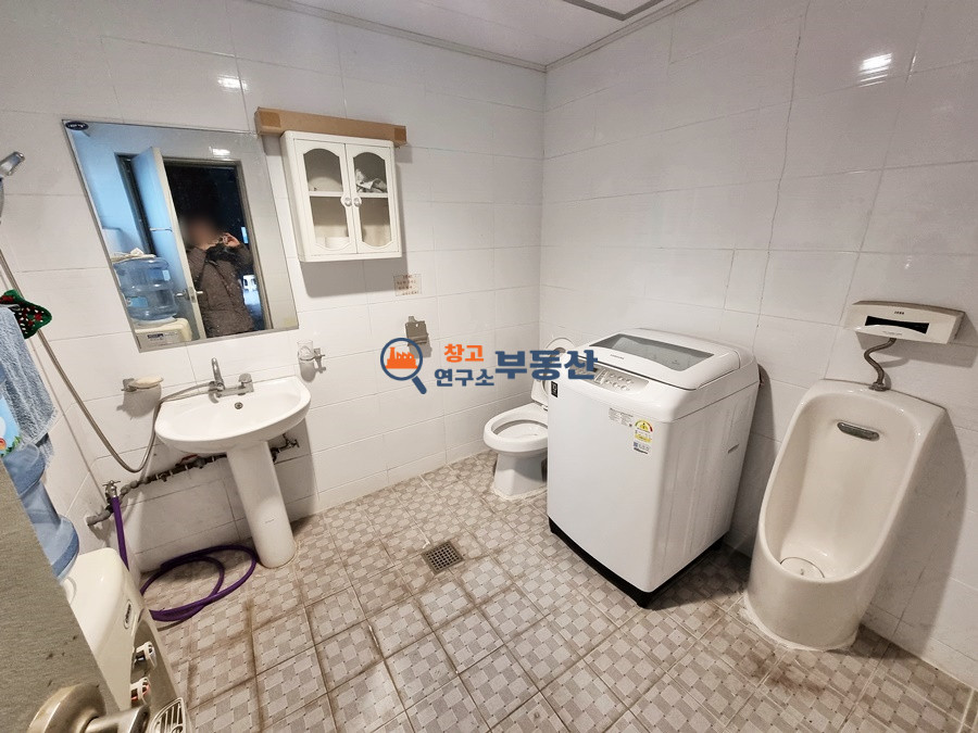 경기 고양일산동구 문봉동 #90평 #즉시입주 #대형마당 #민원소지無 #내부화장실 #복층설비 월세 매물번호 12345 사진 6