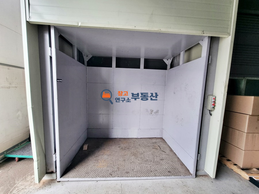경기 파주시 조리읍 능안리 #156평 #공장 #복층설비 #외부천막 #전기승압 #화물E/V 월세 매물번호 14996 사진 4