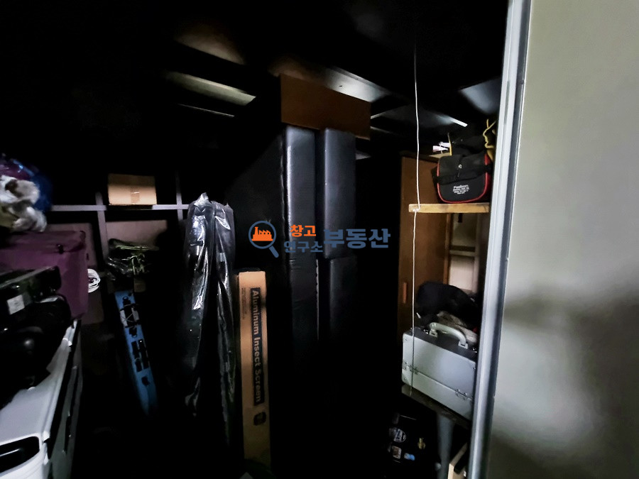 경기 고양일산동구 사리현동 #90평 #1,2층구조 #복층사무실 #2종제조 #단독마당 #외부천막 #여유공간 월세 매물번호 14513 사진 11