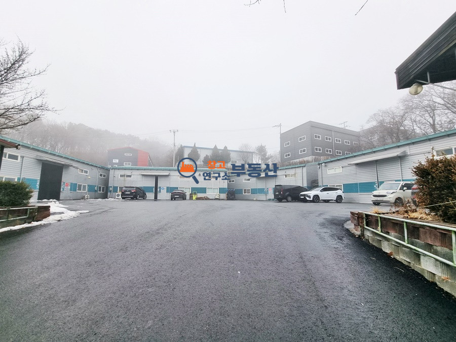 경기 고양일산동구 설문동 #대지703평 #연280평 #60x3동+57+43평 #빠른입주가능 #40FT트레일러 #복층설비 매매 매물번호 15094 사진 1