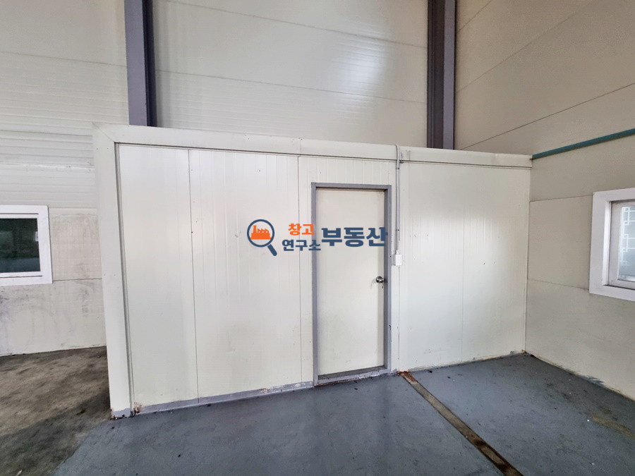 경기 파주시 파주읍 봉암리 #130평 #공장 #높은층고 #즉시입주 #40FT트레일러 #전기승압 월세 매물번호 15116 사진 4