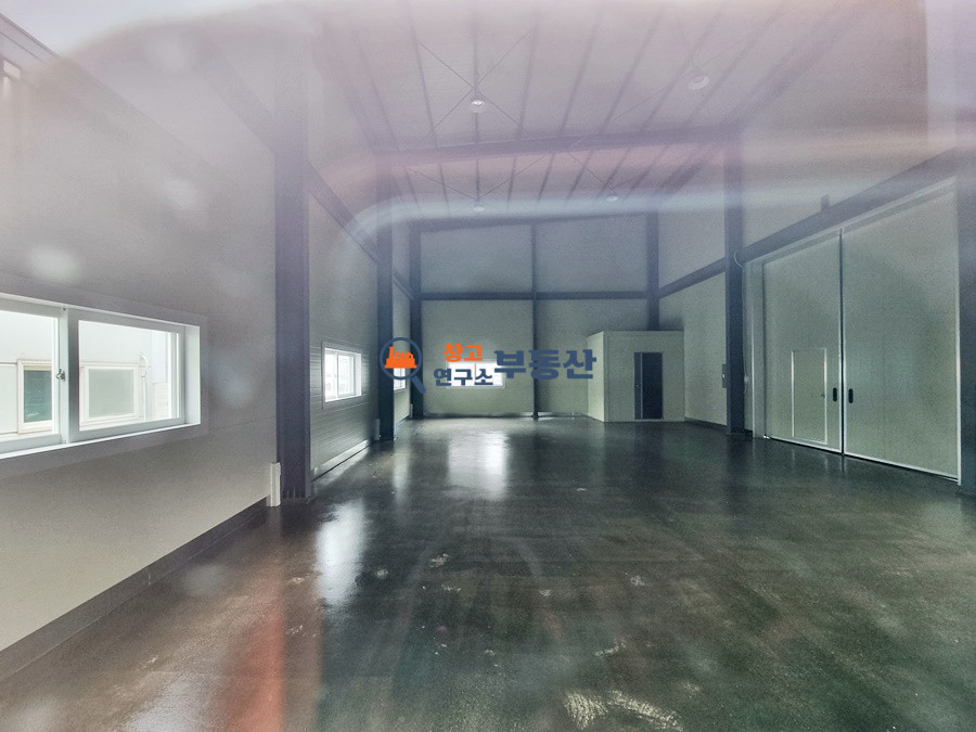 경기 파주시 조리읍 봉일천리 #210평 #60x2동, 51+39평 #신축 #즉시입주 #높은층고 #2종제조 #민원소지無 월세 매물번호 14256 사진 4