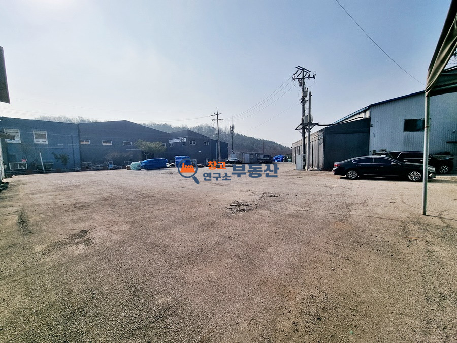 경기 파주시 파주읍 백석리 #145평 #대형마당 #높은층고 #공장 #저렴한임대료 월세 매물번호 15413 사진 2