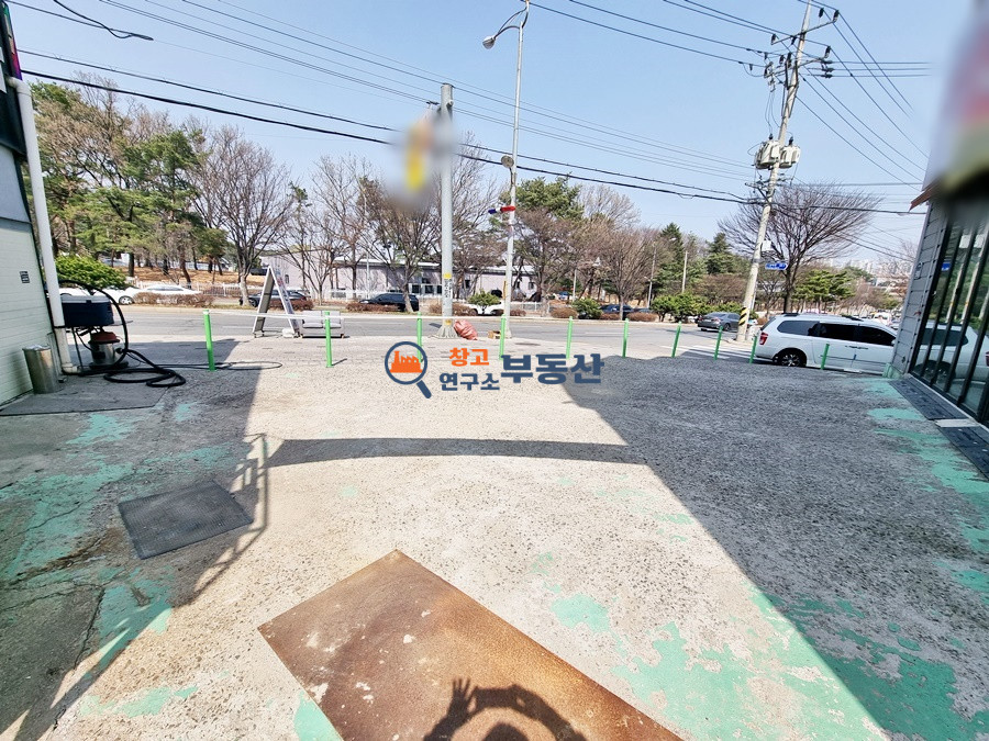 경기 고양일산동구 풍동 #54평 #1,2층구조 #단독주차장 #왕복6차선 #광고효과 #즉시입주 월세 매물번호 15422 사진 4