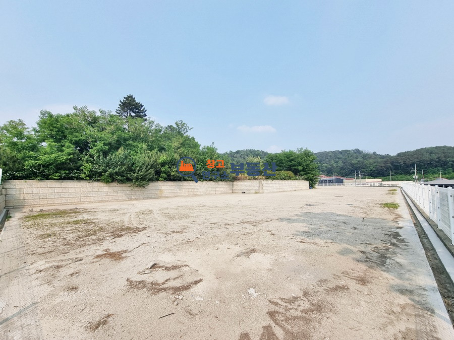경기 파주시 월롱면 영태리 #120평 #60x2동 #대지1480평 #대형단독마당 #즉시입주 #민원소지無 #대형차량진출입 월세 매물번호 15749 사진 3