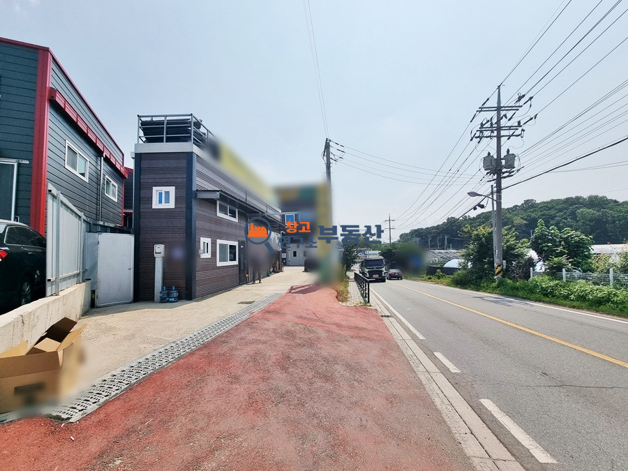 경기 고양일산동구 문봉동 #75평 #59+16평 #단독마당 #내부사무실 #도로인접 #자동차관련시설 #도장판금 #광고효과 월세 매물번호 15756 사진 7