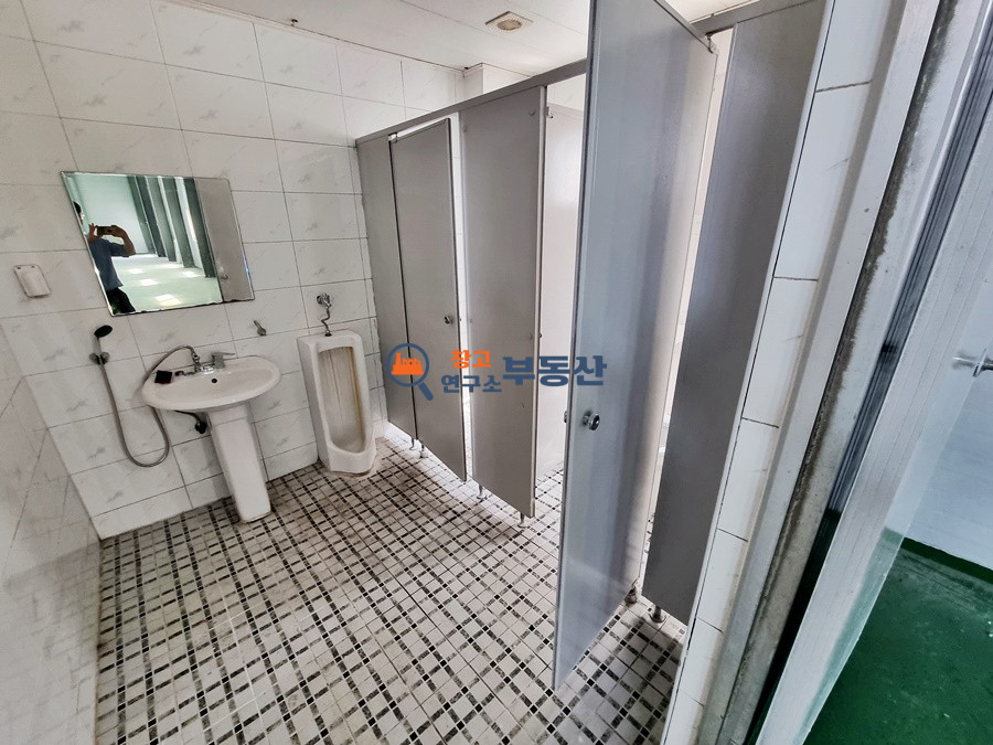 경기 파주시 월롱면 영태리 #95평 #공장 #저렴한임대료 #즉시입주 #대형차량진출입 #민원無 월세 매물번호 14369 사진 3