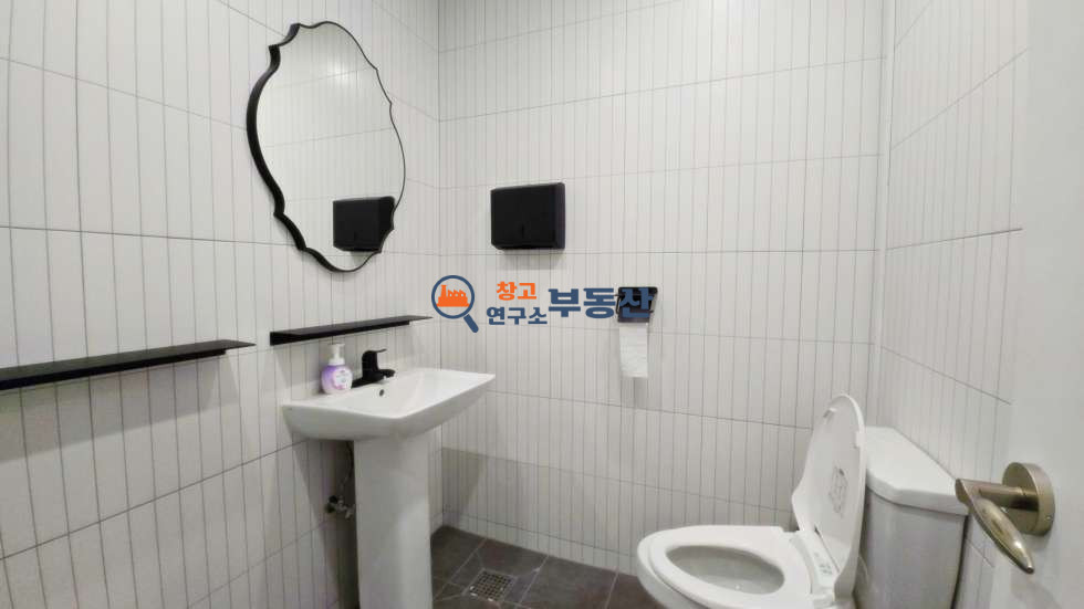 경기 고양일산동구 정발산동 #77평 #근생시설 #도심접#자유로인접 #커피공장 #내부화장실 #전기10kw#즉시입주 #시설비협의 #식품공장 월세 매물번호 15717 사진 9