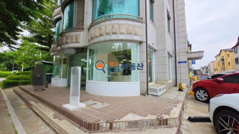 경기 고양일산동구 정발산동 #77평 #근생시설 #도심접#자유로인접 #커피공장 #내부화장실 #전기10kw#즉시입주 #시설비협의 #식품공장 월세 매물번호 15717 사진 13