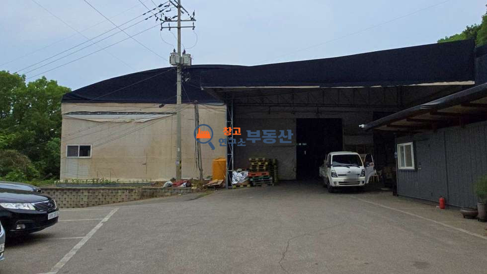 경기 파주시 산남동 #공장매매 #대2264평 #사옥 및 스튜디오 추천 #한강 조망 #자유로 5분 #천막 시설 #평당300 매매 매물번호 15705 사진 3