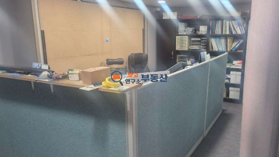 경기 파주시 탄현면 갈현리 #자동차시설매매#대356평 #대로변 #내부사무실 #시설인수 #협의가능 #제2외곽순환도로 #평당898 매매 매물번호 15685 사진 6