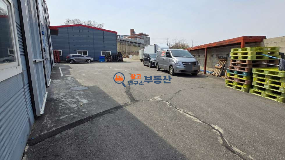 경기 파주시 송촌동 #공장매매 #246평 #평당556#계획관리 #단독마당 #문발ic인접 매매 매물번호 15438 사진 12