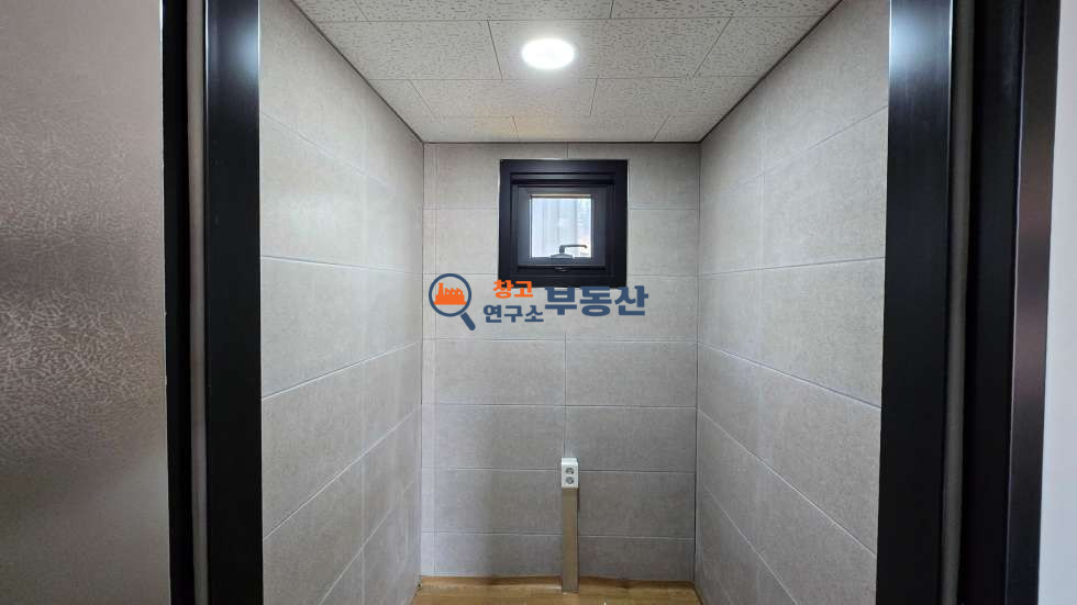 경기 파주시 문산읍 내포리 #60평#2층공장#대형차량진출입 #2차선접 #테라스 #신축 월세 매물번호 15320 사진 7