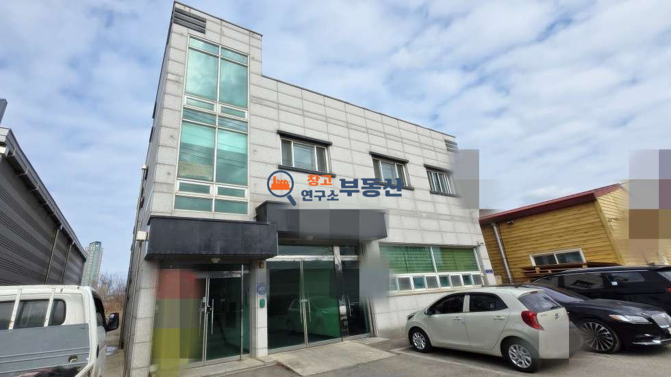 경기 고양일산동구 백석동 #80평 #1,2종근생 #냉난방완비 #대로변 #광고효과 #즉시입주 #소형창고및사무실 월세 매물번호 15245 사진 1