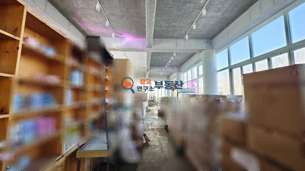 경기 파주시 문산읍 선유리 #192평 #96평+96평 #분할임대가능 #사옥,쇼룸추천#준신축 #화물E/V 월세 매물번호 15205 사진 5