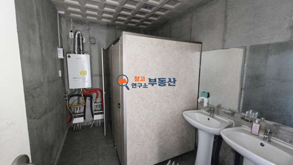 경기 파주시 문산읍 선유리 #192평 #96평+96평 #분할임대가능 #사옥,쇼룸추천#준신축 #화물E/V 월세 매물번호 15205 사진 17