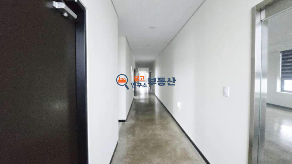 경기 파주시 파주읍 봉암리 #330평 #240평+50평+40평 #74kw #신축 #화학공장 #별도사무동#분할임대가능 월세 매물번호 15203 사진 10