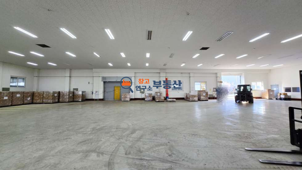 경기 파주시 문산읍 선유리 #663평#510평+153평#전기200kw#단독마당 #호이스트 1.5톤#높은층고 #40FT가능#별도사무실#매매가능 월세 매물번호 15201 사진 10