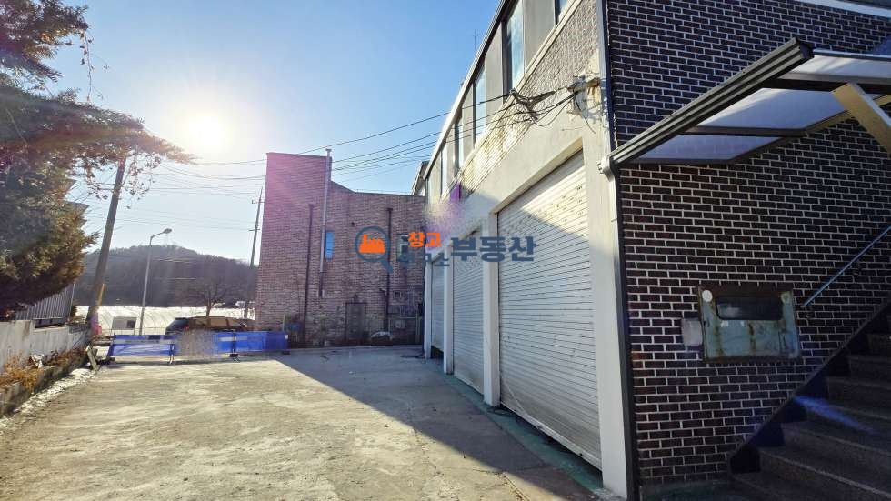 경기 고양덕양구 용두동 #35평#즉시입주#서울인접#도로접#광고효과 월세 매물번호 15175 사진 3