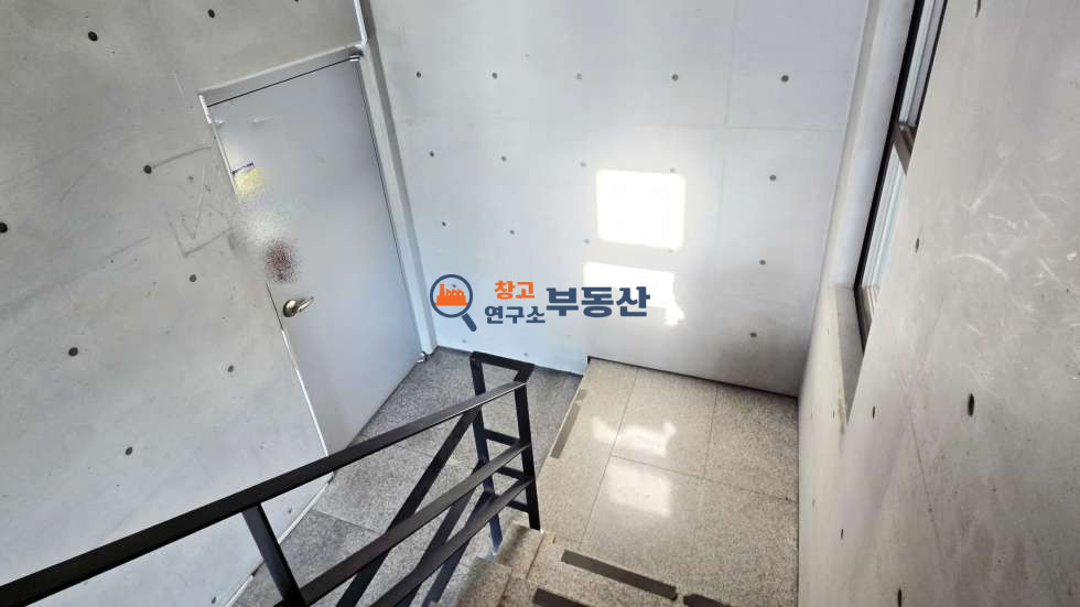경기 고양덕양구 현천동 #대지235평#총3층#사옥#1,2종근생#지하주차장#도로접#광고효과 매매 매물번호 15169 사진 13