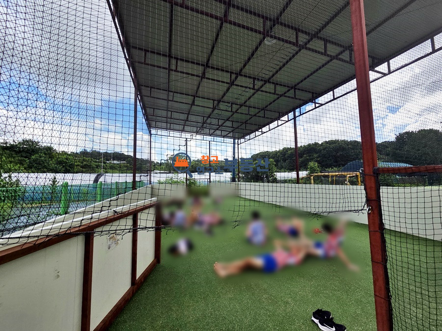 경기 고양덕양구 성사동 #축구장 280평씩 2곳 #건30평 #대형단독주차장 #체육관련 월세 매물번호 16038 사진 8