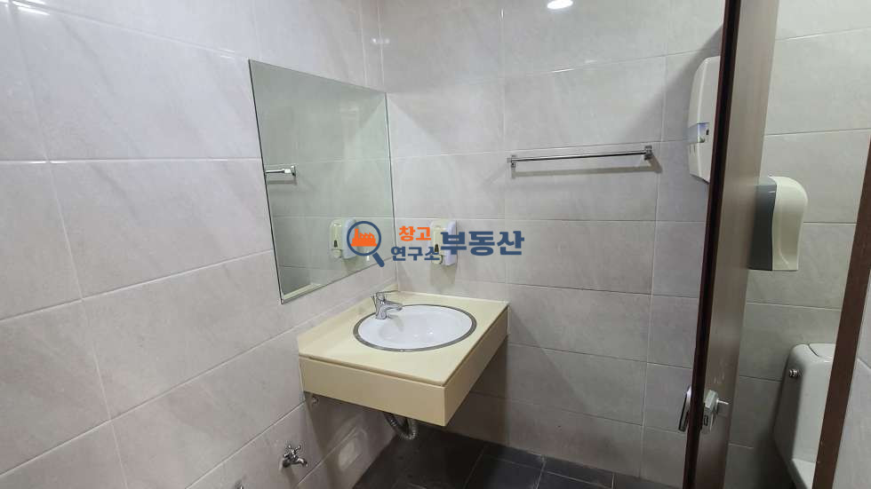 경기 고양일산서구 덕이동 #연300평 #1층150평+2층150평 #도심가 #광고효과 #가구단지 월세 매물번호 16665 사진 5