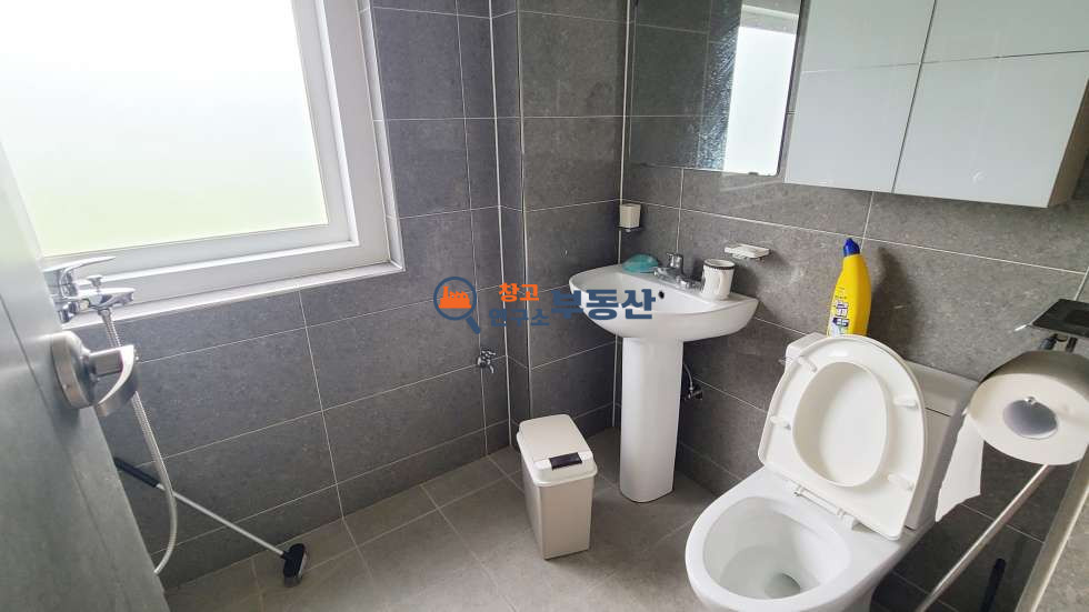 2층 원룸 화장실