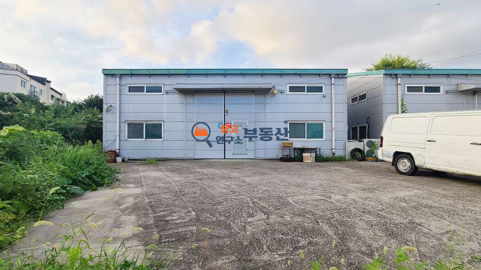 경기 고양일산서구 덕이동 #매매 #대지263평 #2종제조 #39평2개동 #도로접 #5톤가능 #마당넓음 매매 매물번호 16157 사진 2