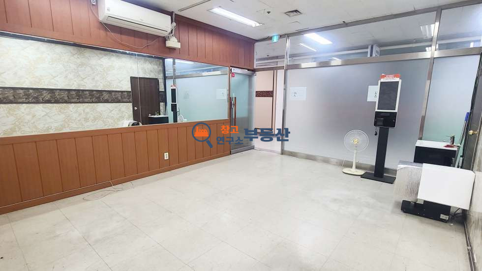 경기 고양일산동구 백석동 #상가 #전용8평 #즉시입주 #사무실추천 #무권리 #백마역 월세 매물번호 16093 사진 2