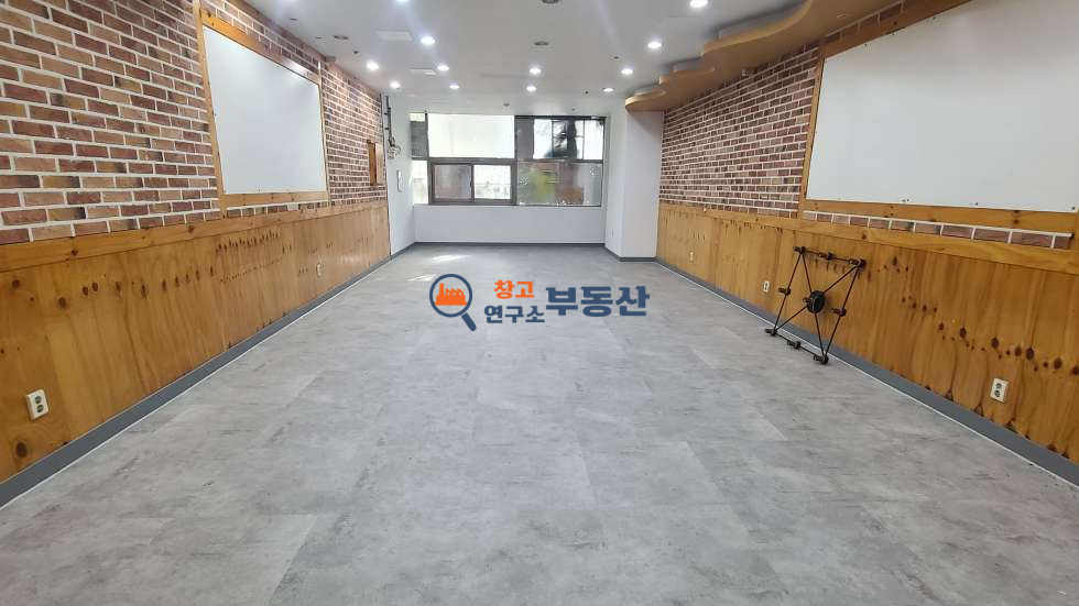 경기 고양일산동구 백석동 #상가 #전용20평 #카페 음식점 추천 #백마역 #무권리 월세 매물번호 16092 사진 3