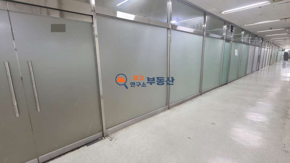 경기 고양일산동구 백석동 #상가 #전용105평 #사무실 #도소매업 추천#백석역인근 #주차편리 월세 매물번호 16091 사진 4