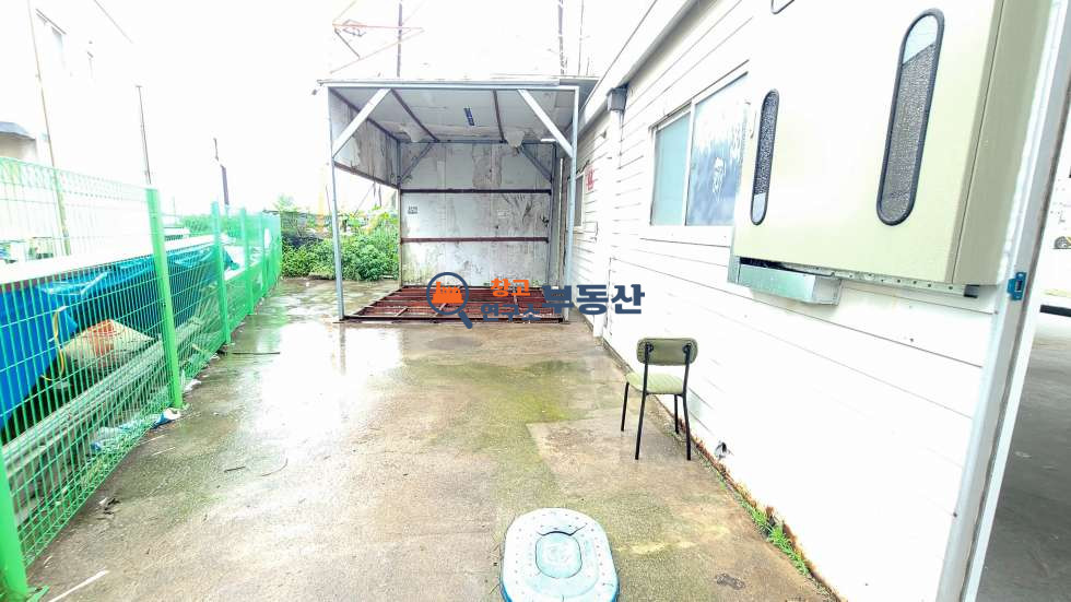 경기 고양일산서구 구산동 #26평 #2종근생 #리모델링 #신축급 #도로변 #창고형매장 #즉시입주 #송산IC 월세 매물번호 16014 사진 5
