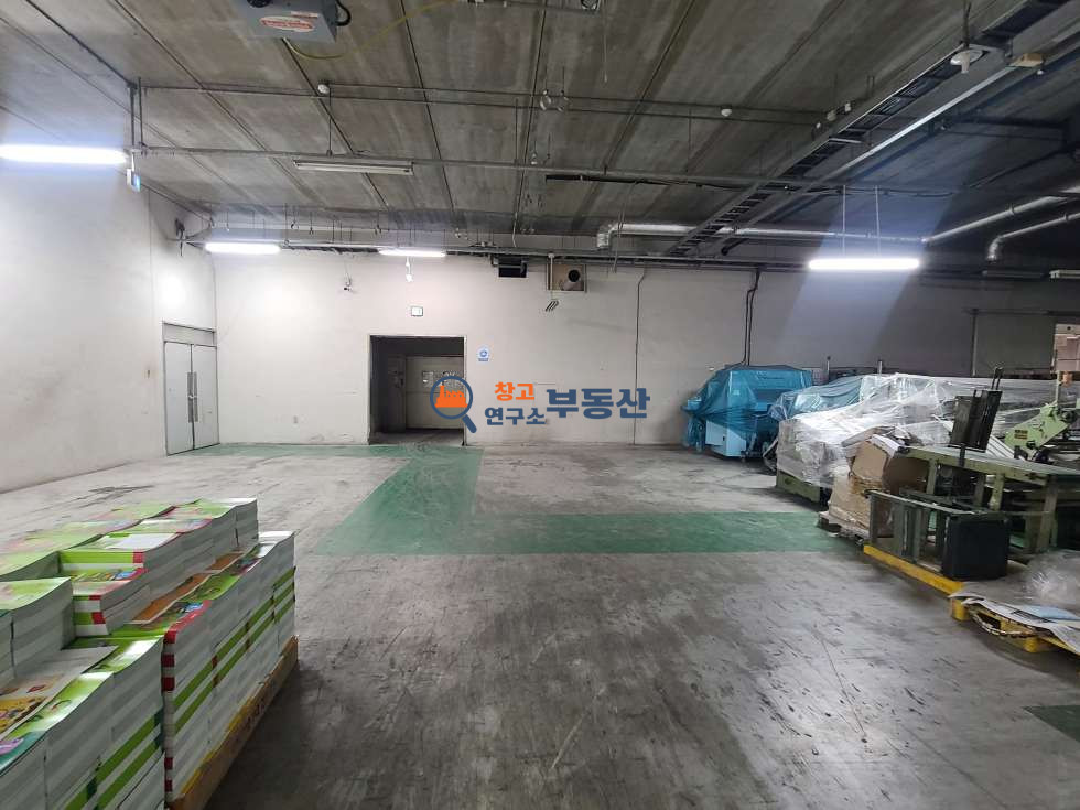 경기 파주시 문발동 #500평 #파주공장 #전기승압 #1층일부 단독임대 #상하차편리 #자동문 #문발IC 월세 매물번호 15699 사진 5