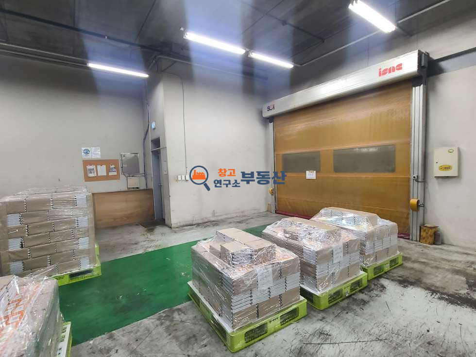 경기 파주시 문발동 #500평 #파주공장 #전기승압 #1층일부 단독임대 #상하차편리 #자동문 #문발IC 월세 매물번호 15699 사진 10
