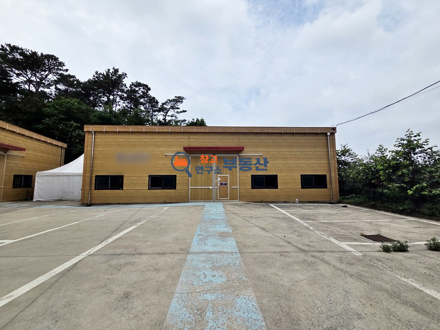 경기 고양일산동구 성석동 #180평 #60x3동 #즉시입주 #대형차량진출입 #저렴한임대료 #준신축급 월세 매물번호 15933 사진 2