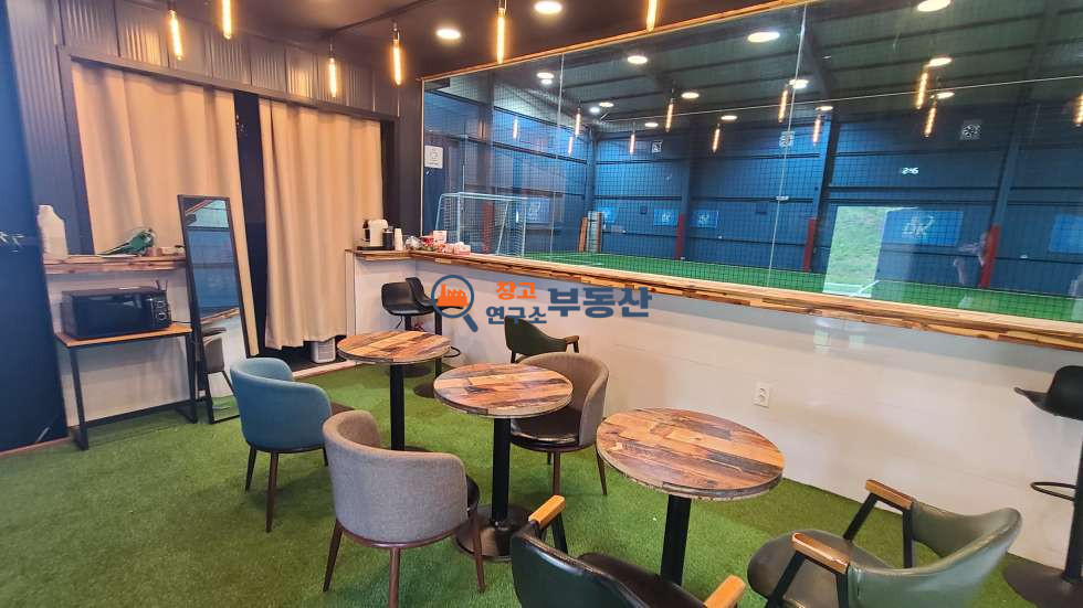 경기 고양일산서구 법곳동 #145평 #운동시설 #법곳IC #내부화장실 #샤워실 #인테리어최상 #축구클럽 #시설비유 월세 매물번호 15801 사진 6