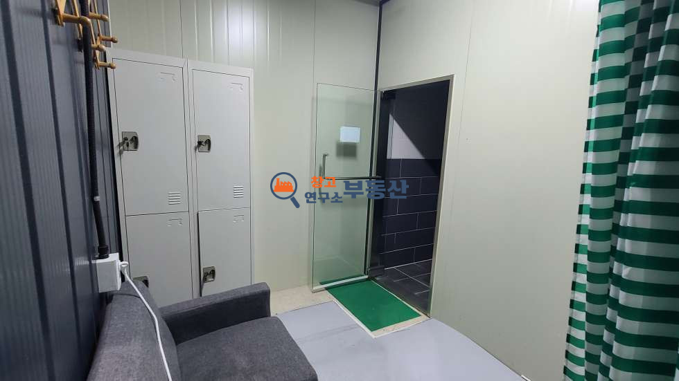 경기 고양일산서구 법곳동 #145평 #운동시설 #법곳IC #내부화장실 #샤워실 #인테리어최상 #축구클럽 #시설비유 월세 매물번호 15801 사진 11