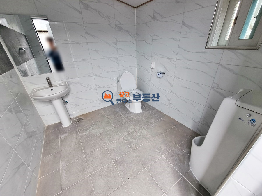 경기 고양일산동구 설문동 #대지404평 #연125평 #준신축급 #대형단독마당 #높은층고 #40FT트레일러 매매 매물번호 16811 사진 3