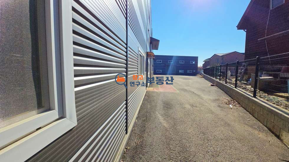 경기 파주시 월롱면 덕은리 #60평 #2종근생 #추가임대가능 #신축 #층고8.1 #40ft #즉시입주 월세 매물번호 17038 사진 3