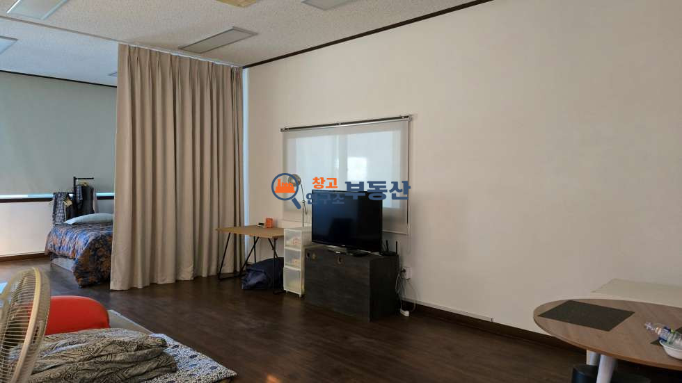 경기 파주시 신촌동 #200평 #건물88평+가설 120평 #대형마당 #공장 #2층 #40ft가능 #빠른입주 #민원無 월세 매물번호 15431 사진 6