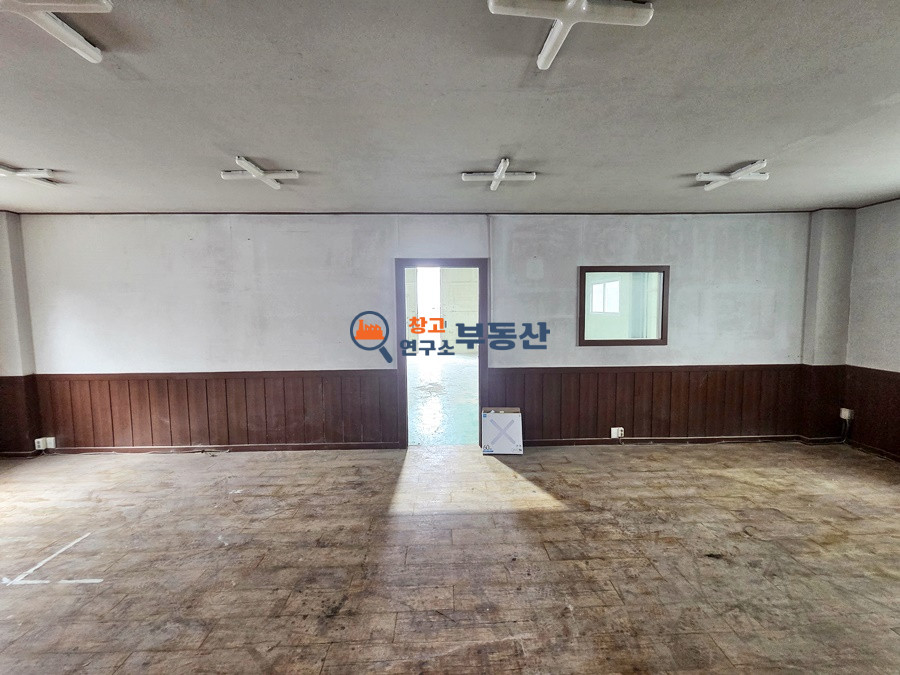 경기 고양일산동구 성석동 #47평 #2종제조 #즉시입주 #내부사무실 #저렴한임대료 월세 매물번호 16081 사진 3