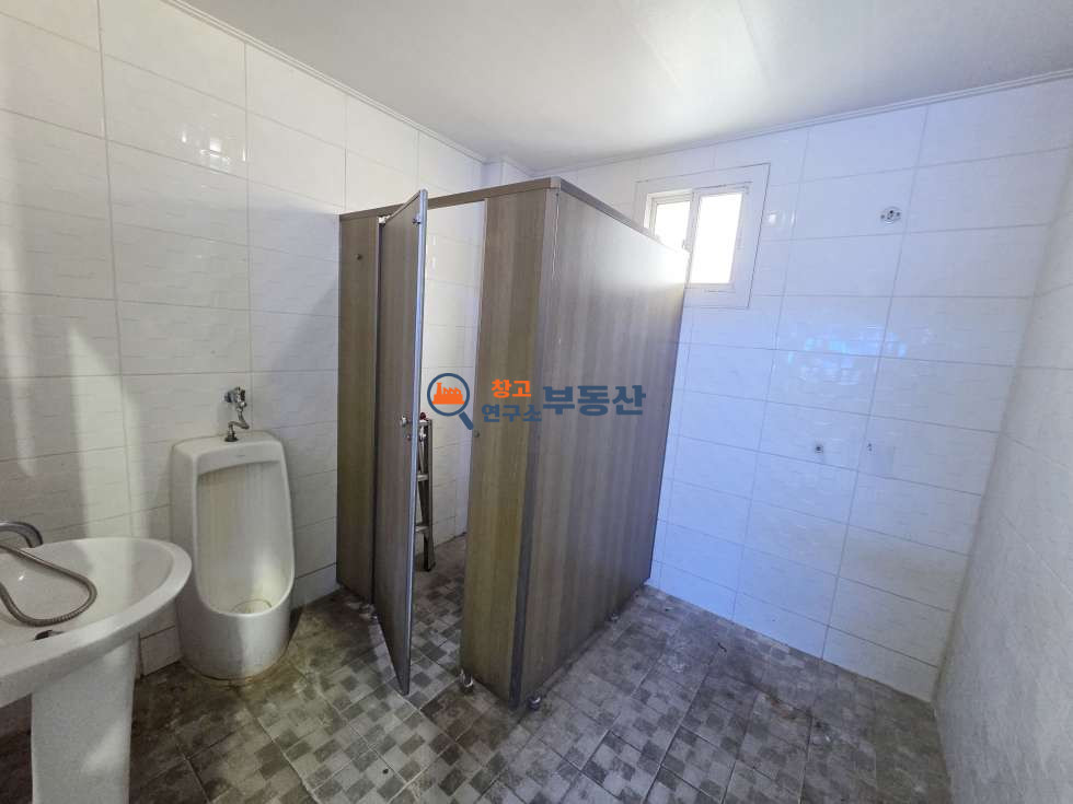 경기 고양일산서구 구산동 #토지145평 #건56평 #1종소매 #도로접 #즉시입주 #내부사무실 #내부화장실 #가시성굿 #평당689 매매 매물번호 16174 사진 7