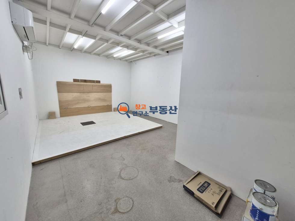 경기 고양일산동구 설문동 #269평 #1,2층구조 #창고형매장 #대로인접 #광고효과 #준신축급 #설문IC인접 월세 매물번호 14316 사진 6