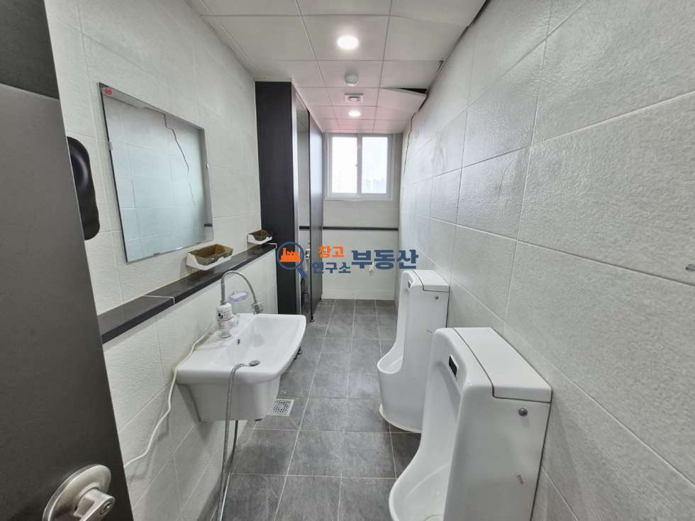 경기 고양일산동구 설문동 #269평 #1,2층구조 #창고형매장 #대로인접 #광고효과 #준신축급 #설문IC인접 월세 매물번호 14316 사진 17