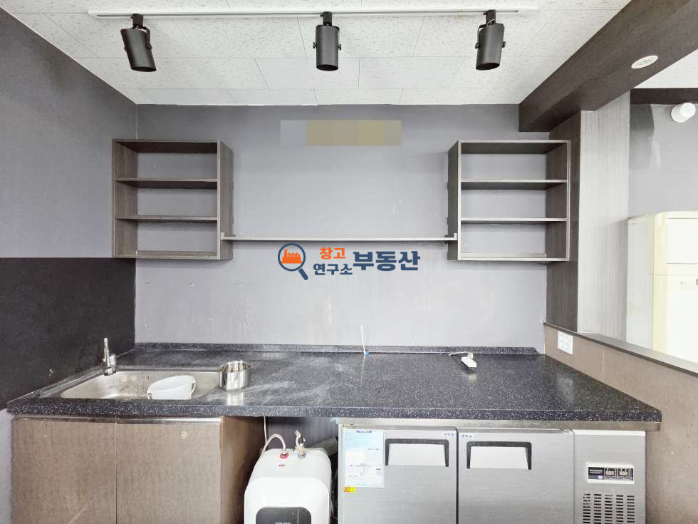 경기 고양일산서구 가좌동 #59평 #2층임대 #상가 #인테리어 굿#도로변 #광고효과 #테라스 #주방 #대중교통 #하수직관 월세 매물번호 17229 사진 4
