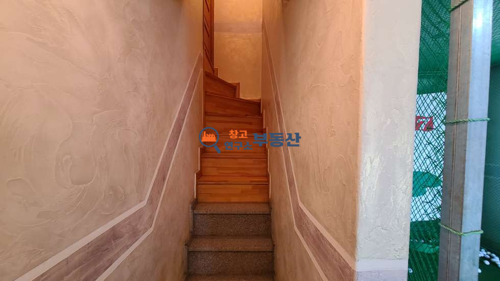 경기 파주시 당하동 #단독주택 #토214평 #연63평 #고급인테리어 #조경굿 #시스템에어컨 #태양광시설(자가발전) 매매 매물번호 16913 사진 23