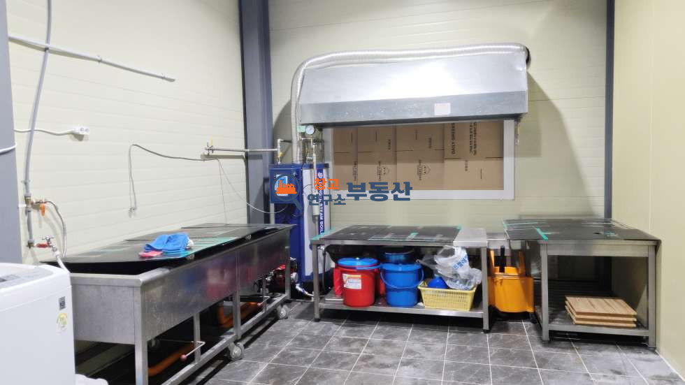 경기 파주시 탄현면 갈현리 #공장매매#대133평 #연66평(50평+16평)+가설20평 #하수직관 #사무실포함#냉장창고 #해썹시설 #트렌치#평당499 매매 매물번호 15677 사진 7