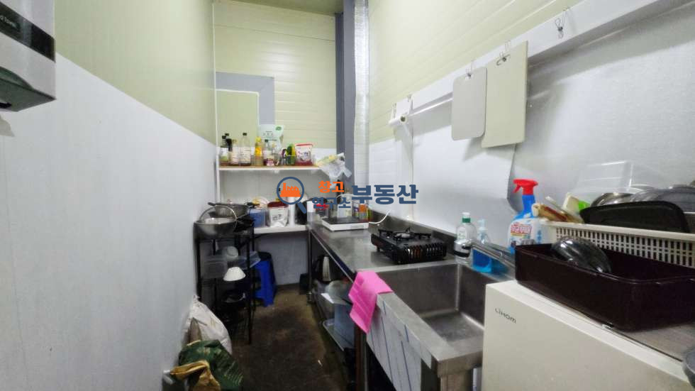 경기 파주시 탄현면 갈현리 #공장매매#대133평 #연66평(50평+16평)+가설20평 #하수직관 #사무실포함#냉장창고 #해썹시설 #트렌치#평당499 매매 매물번호 15677 사진 16